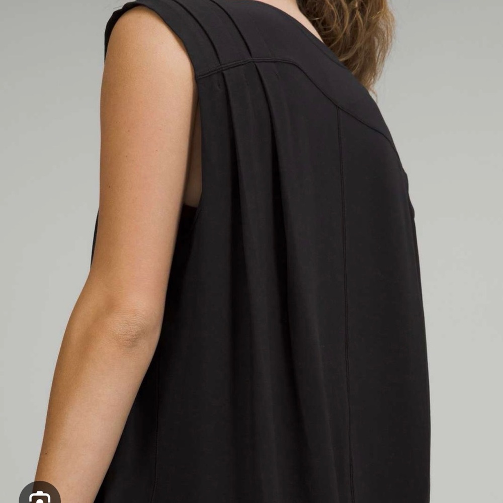 Lululemon modal pleated Muscle Tee - Picture 2 of 5